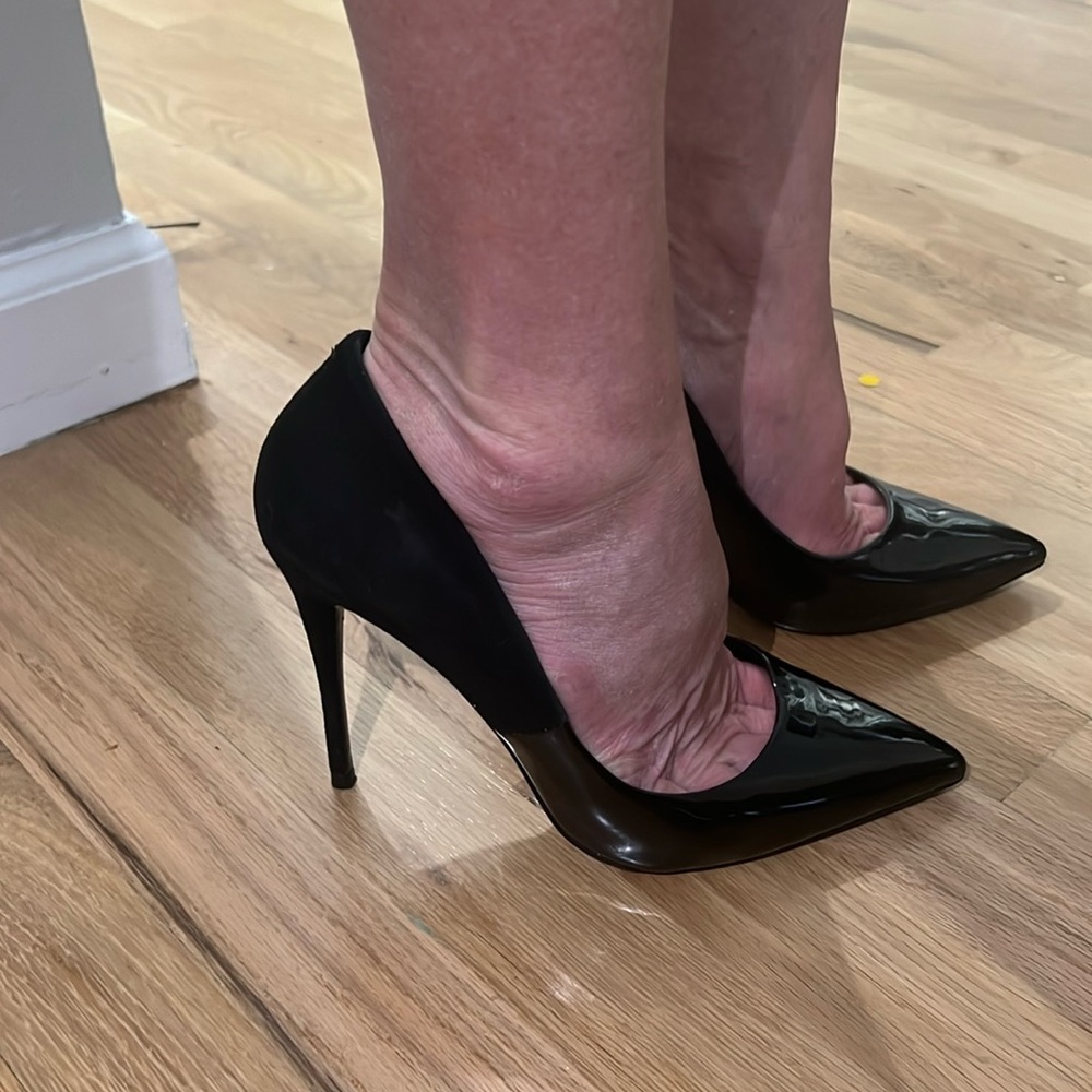NWT Aldo Black Stilettos, 7.5